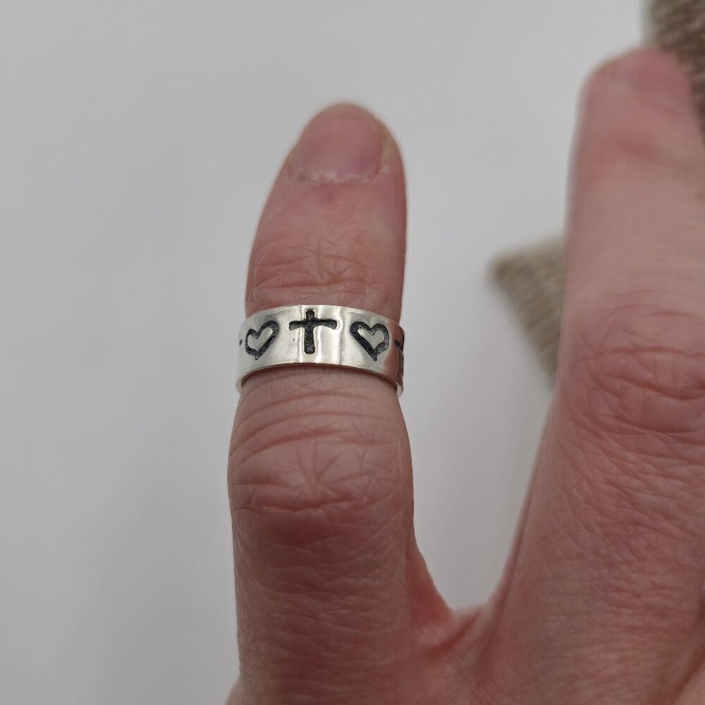 Size 2.25 Sterling Silver Heart And Cross Tiny Toe Ring A3841